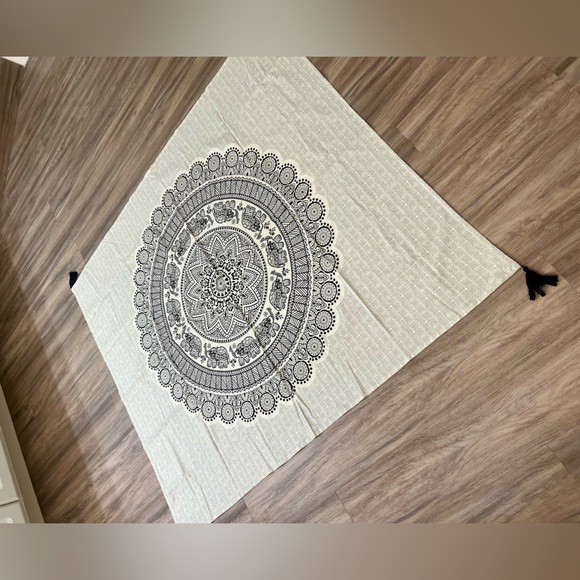 Mandala Lotus Tapestry- 51”x59” - Black & White - Polyester Material - Picture 3 of 9